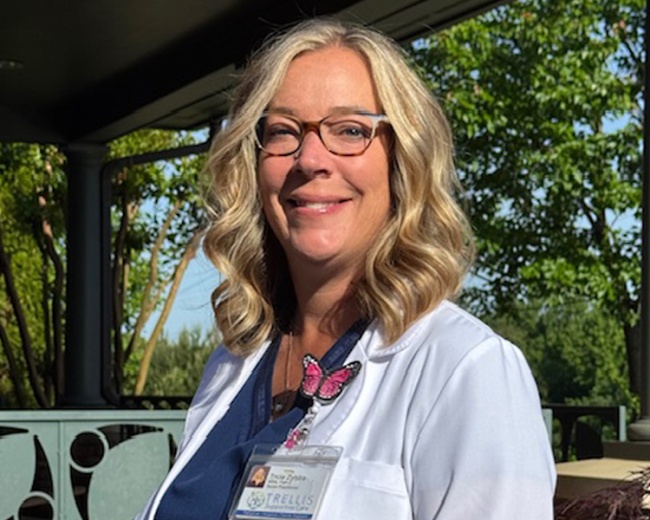 Trellis med Staff Tricia Zylstra